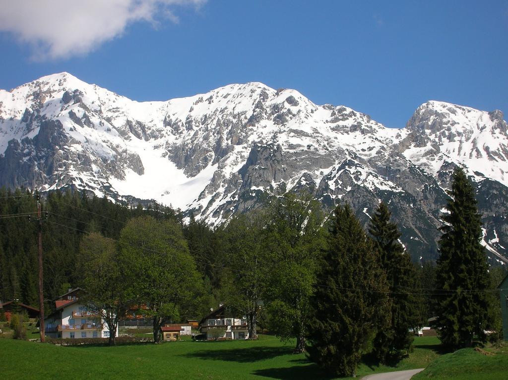 Jagerhaeusl Bed & Breakfast Ramsau am Dachstein Exterior photo